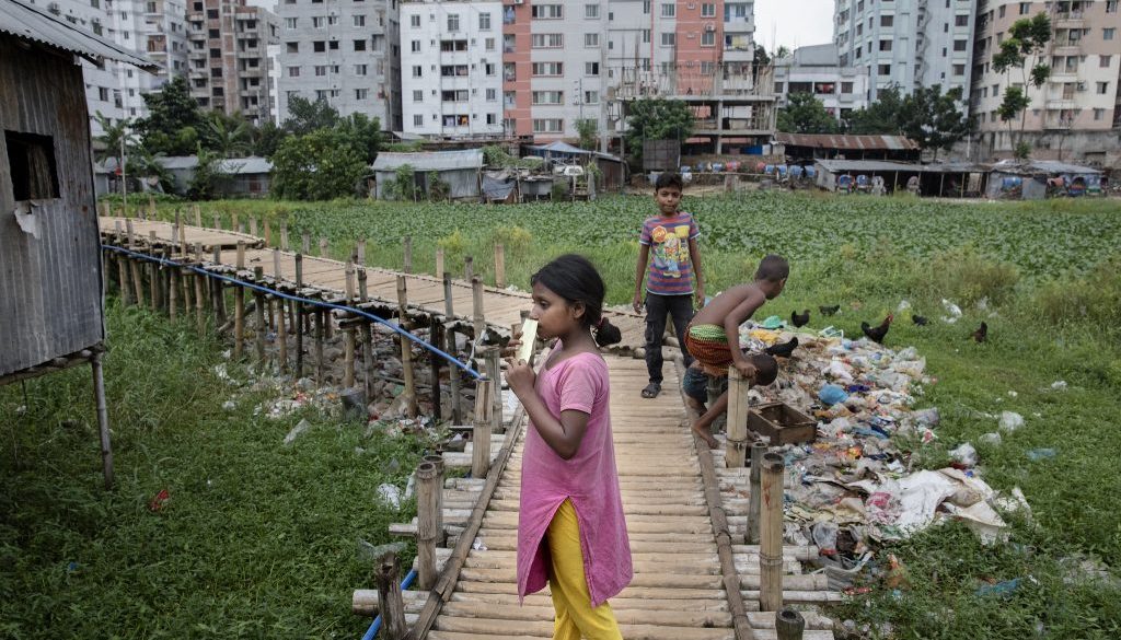 Sujat Nagar slum in Dhaka
