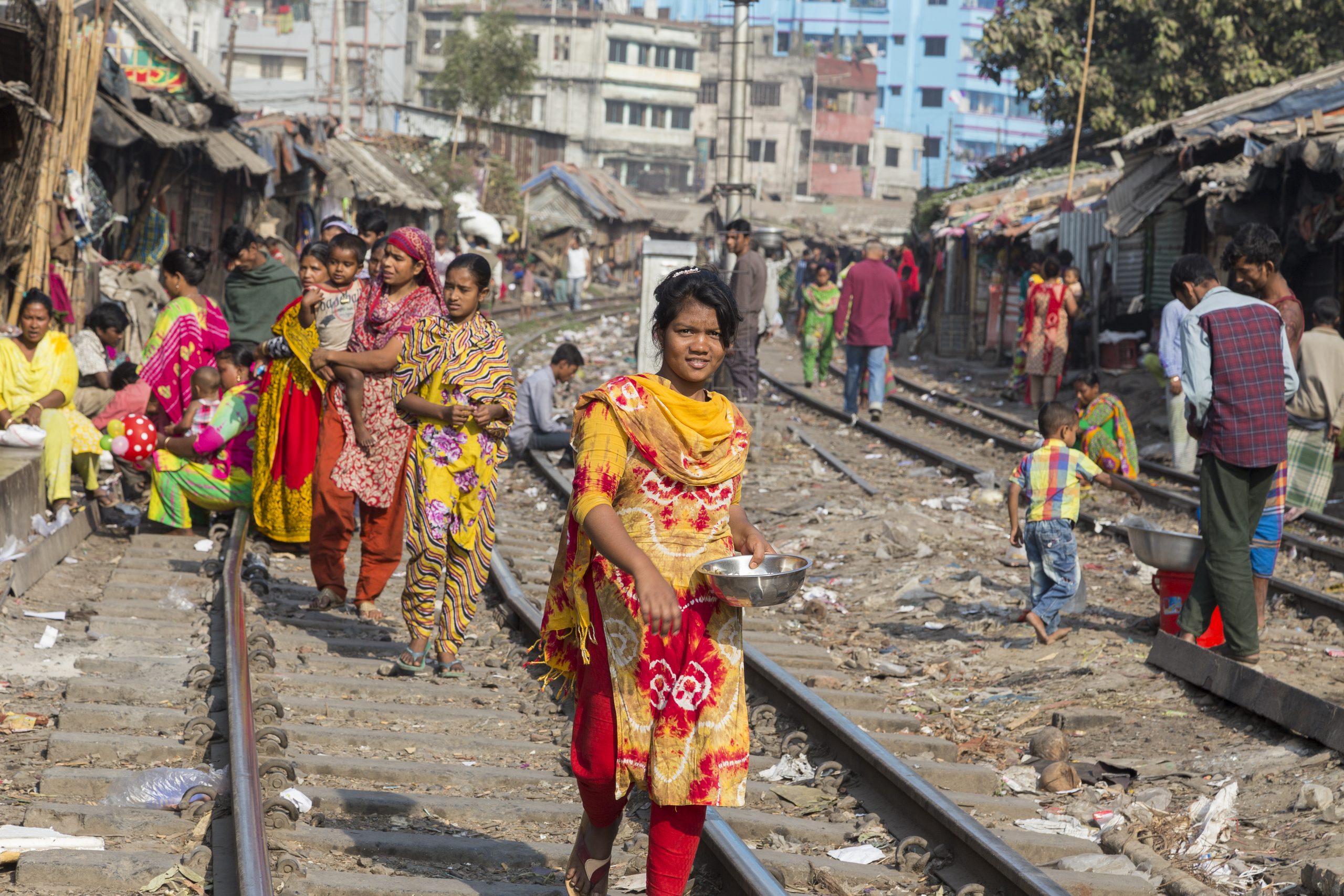 Climatic and non climatic stressors in cities in Bangladesh